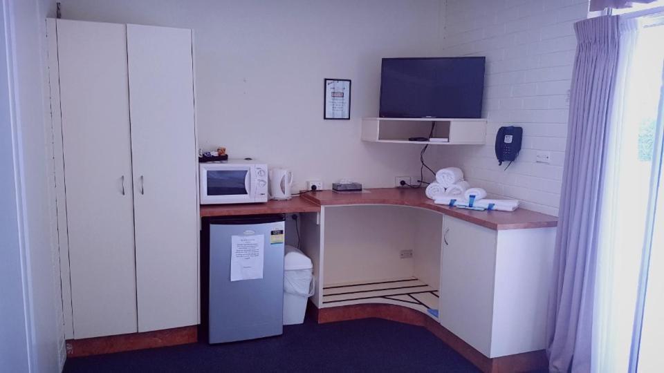 All Seasons Country Lodge Taree Room photo